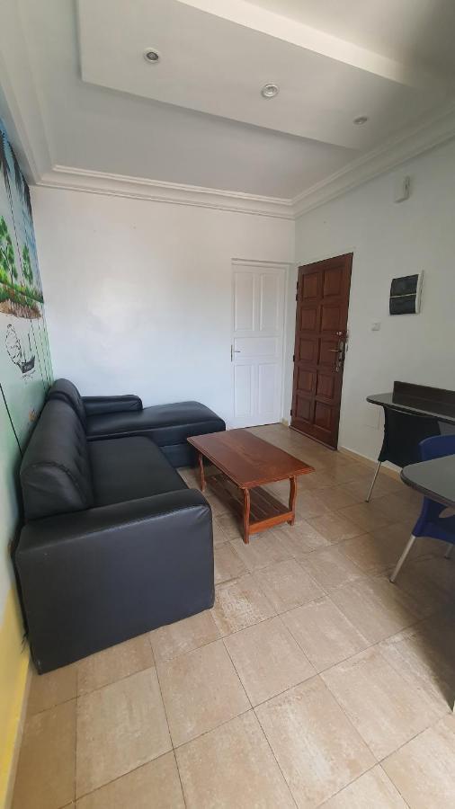 דקר Bricos Appartement Sud Foire מראה חיצוני תמונה