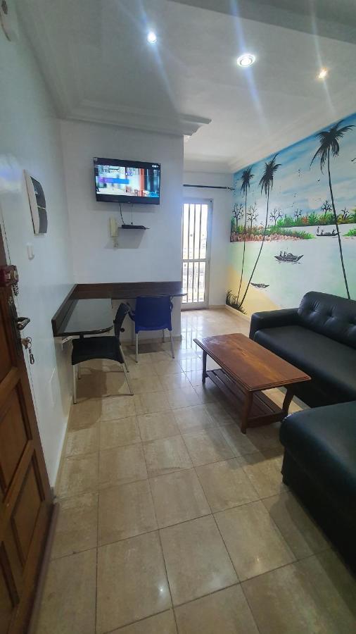 דקר Bricos Appartement Sud Foire מראה חיצוני תמונה